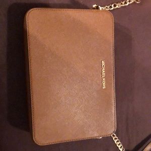 Michael Kors Jet set travel crossbody